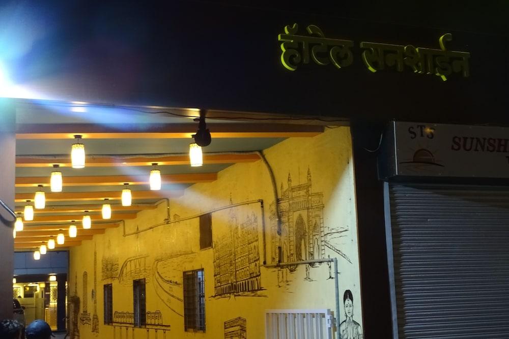 Hotel Sunshine Airport Βομβάη Εξωτερικό φωτογραφία