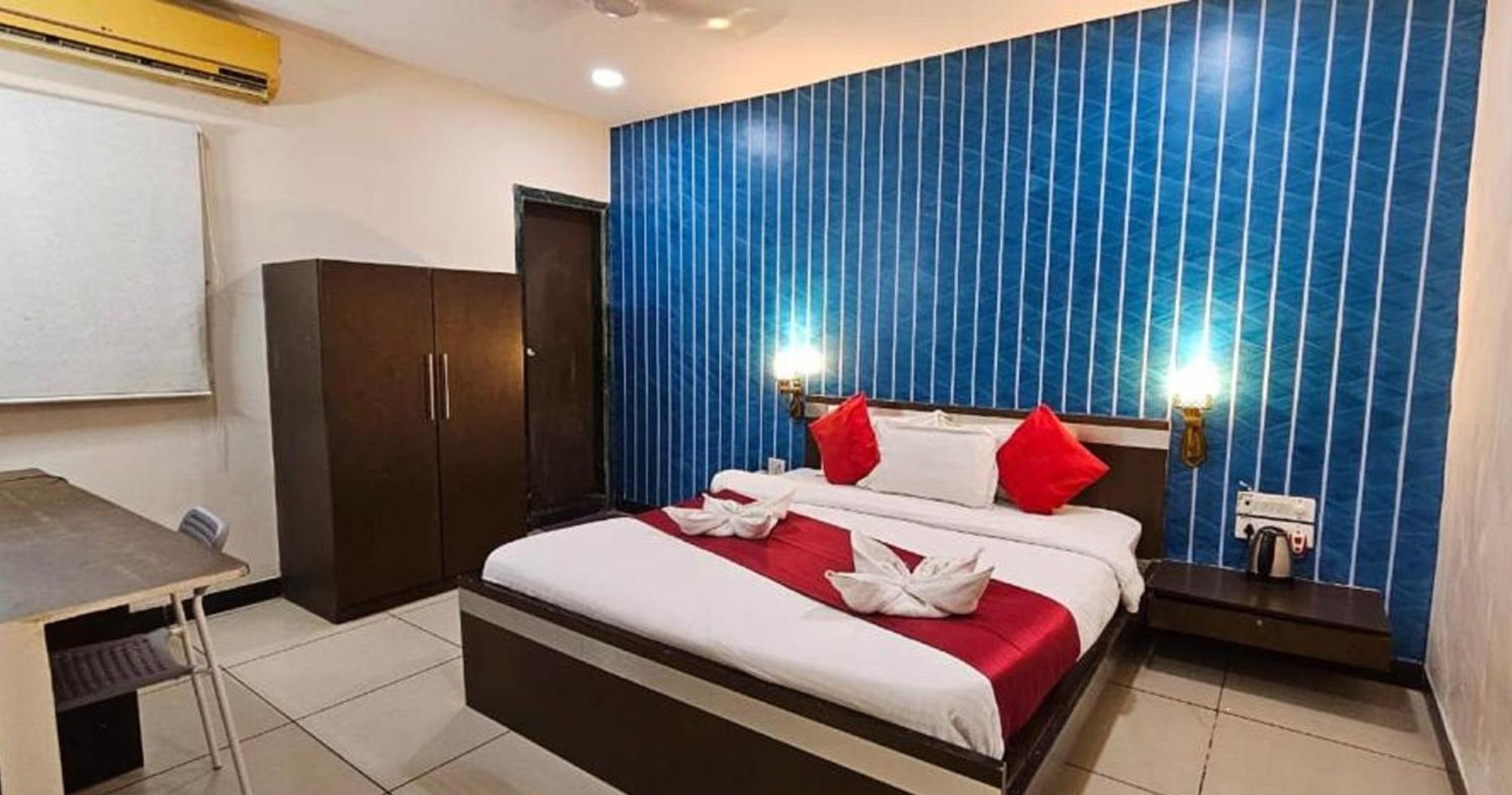 Hotel Sunshine Airport Βομβάη Εξωτερικό φωτογραφία
