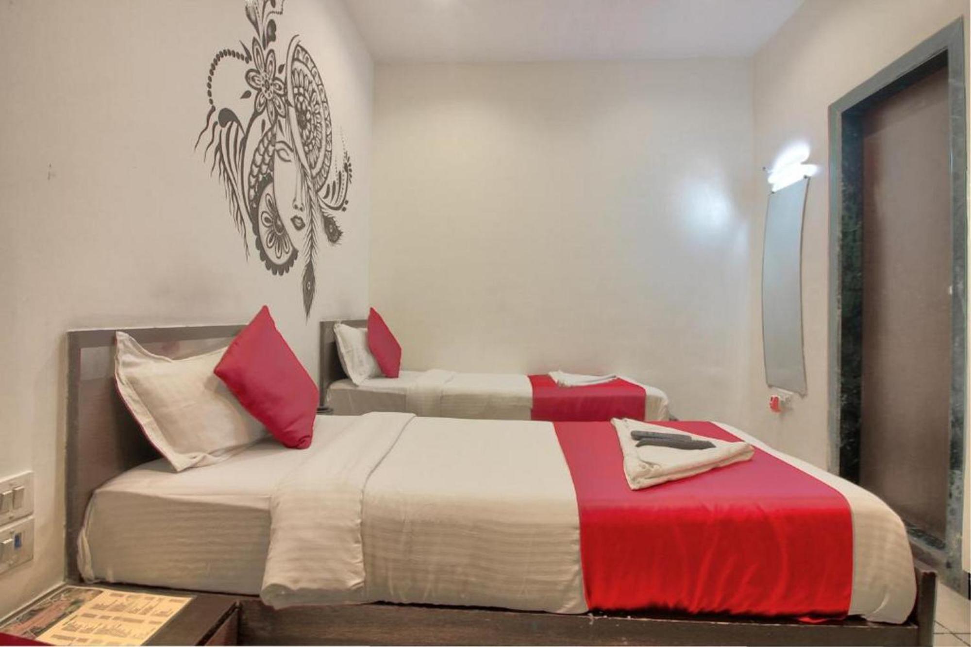 Hotel Sunshine Airport Βομβάη Εξωτερικό φωτογραφία