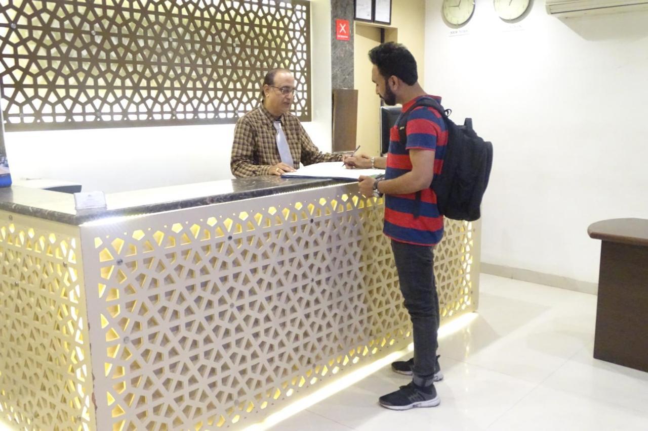 Hotel Sunshine Airport Βομβάη Εξωτερικό φωτογραφία