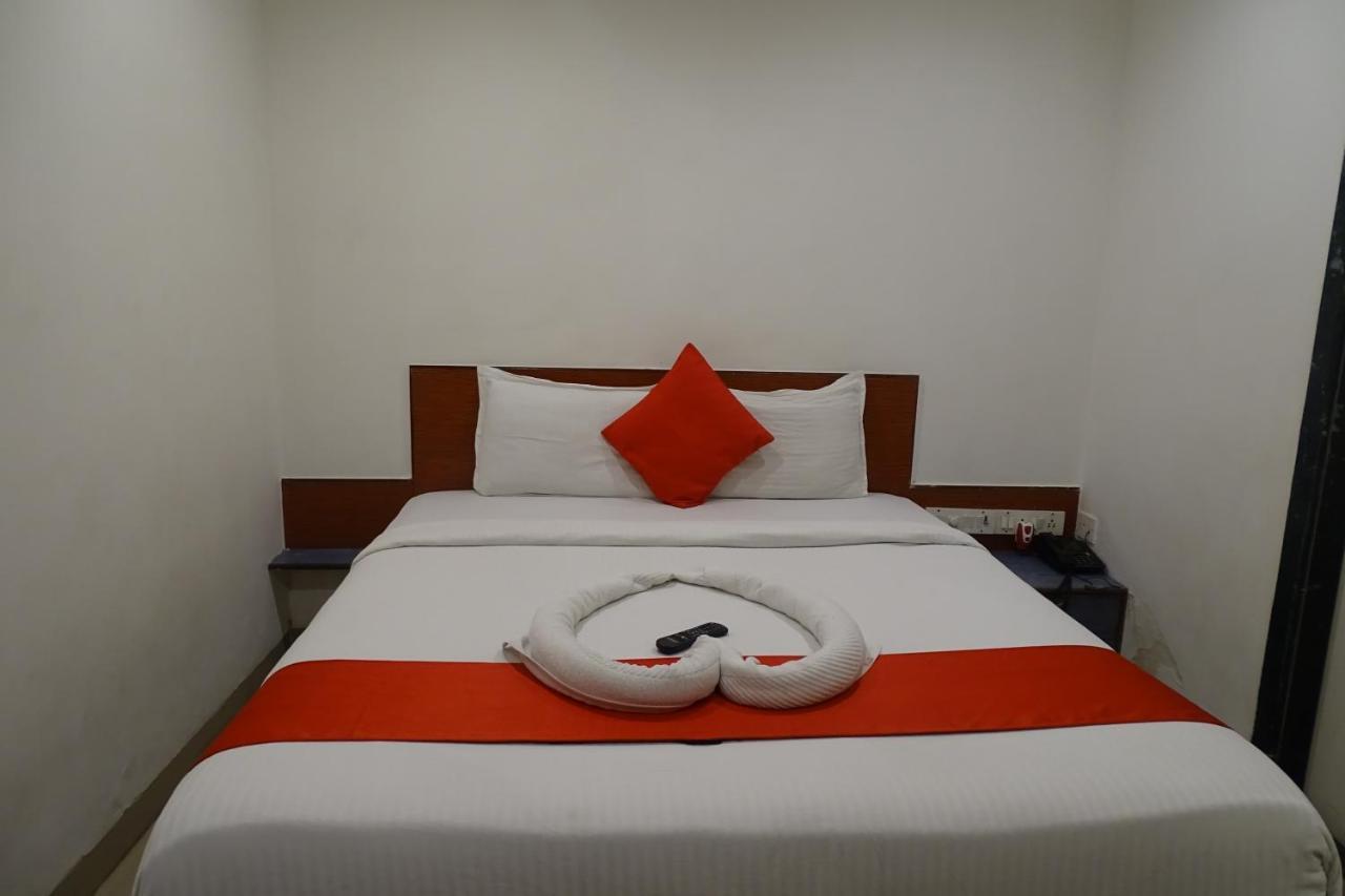 Hotel Sunshine Airport Βομβάη Εξωτερικό φωτογραφία