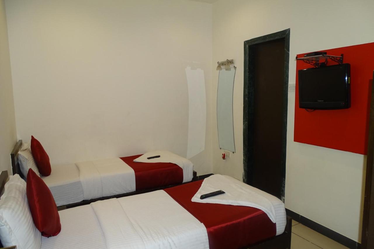 Hotel Sunshine Airport Βομβάη Εξωτερικό φωτογραφία