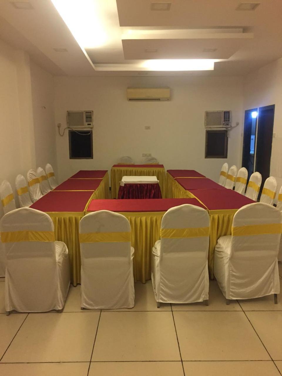 Hotel Sunshine Airport Βομβάη Εξωτερικό φωτογραφία