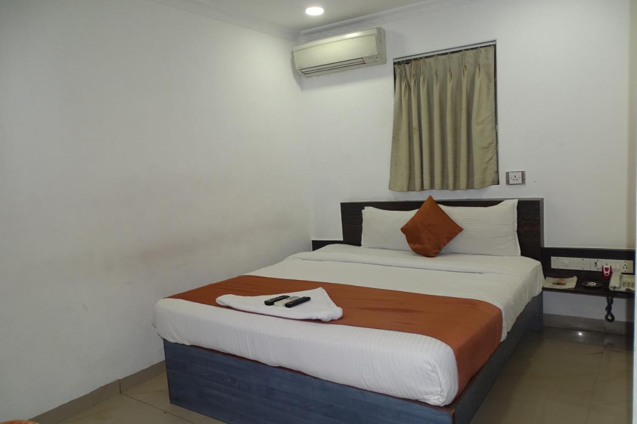 Hotel Sunshine Airport Βομβάη Εξωτερικό φωτογραφία